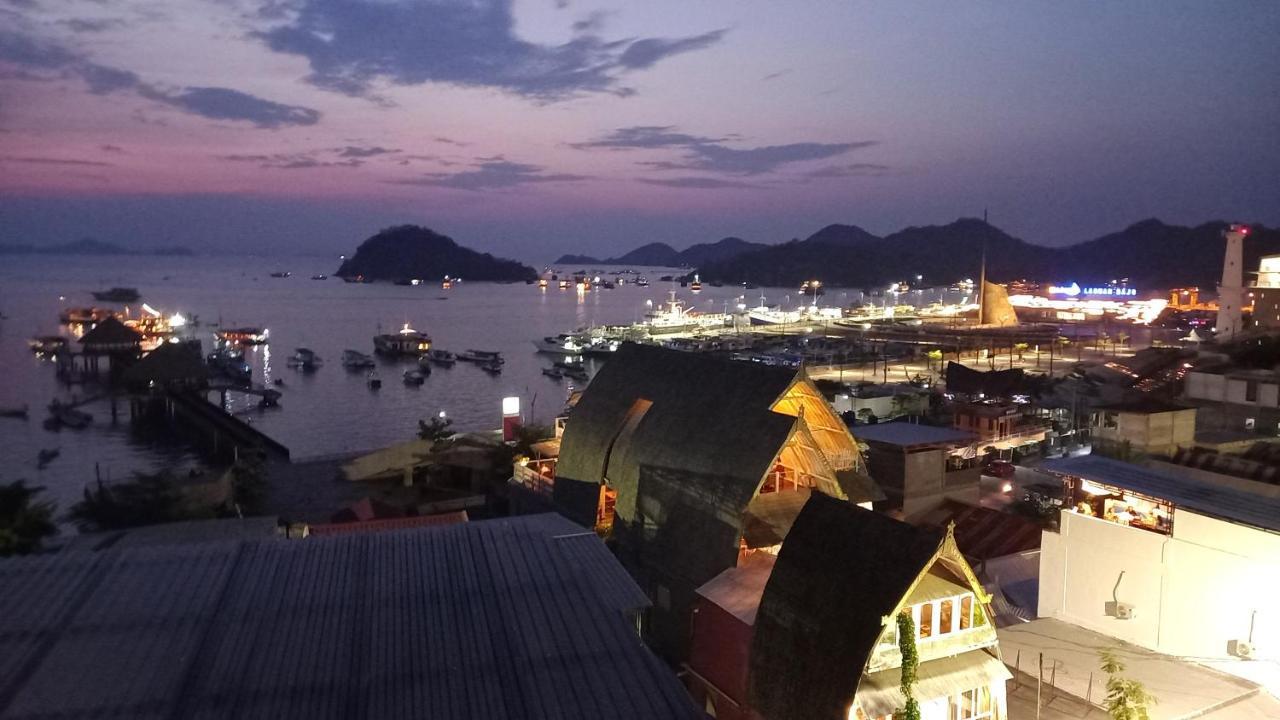 Dc Hotel & Hostel Labuan Bajo Exterior photo