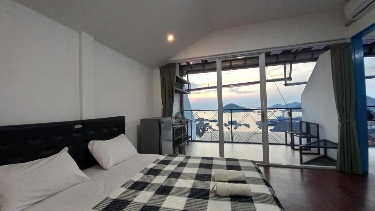 Dc Hotel & Hostel Labuan Bajo Exterior photo